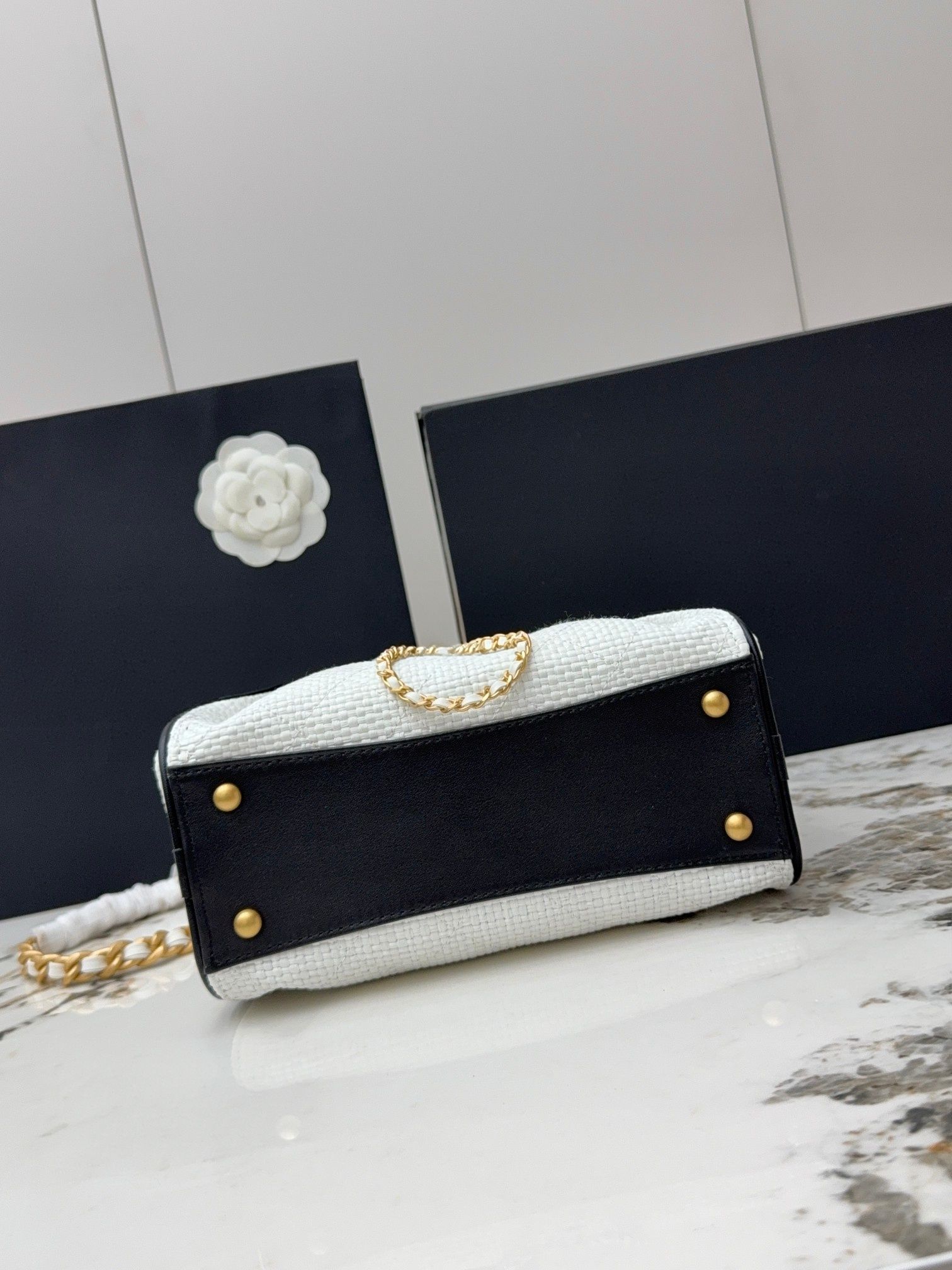 Women'S Fashion Retailers - Sac à main en cuir texturé
