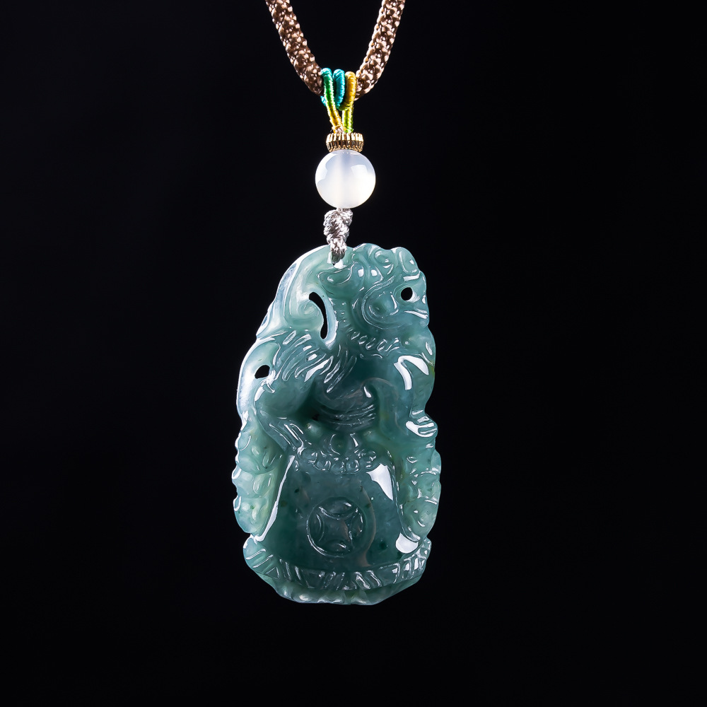 Pendentif Pixiu en jadéite bir - Women Fashion Designers avis et prix