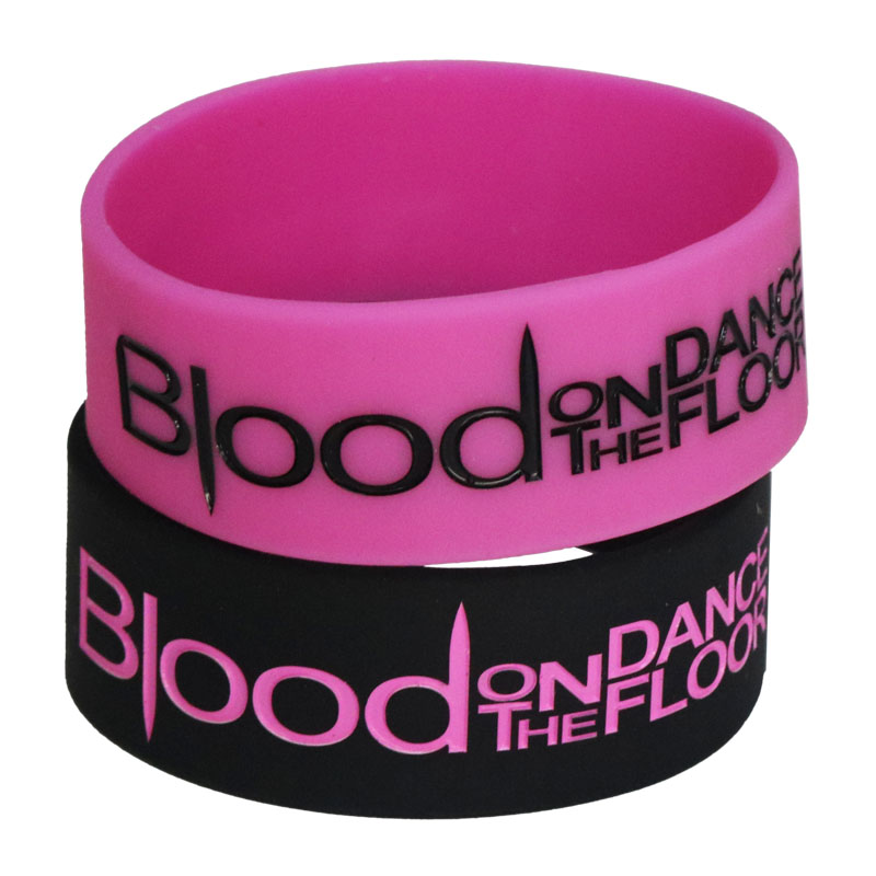 Bracelet en silicone Blood On  - Women Fashion Now avis et prix