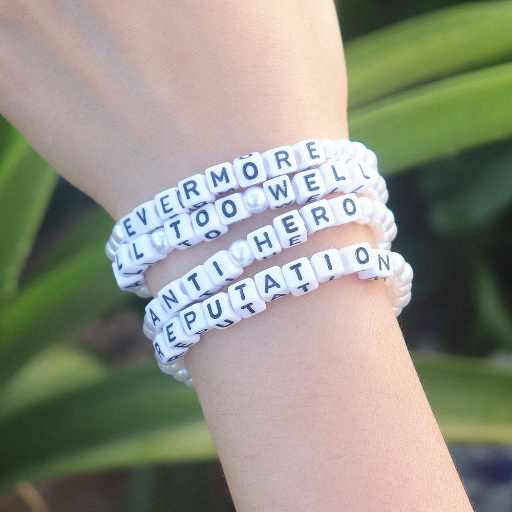Bracelet de chanteur de réputa - Women Fashion Now avis et prix